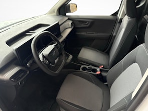 Vehicle image FORD E-Transit Courier Van Trend