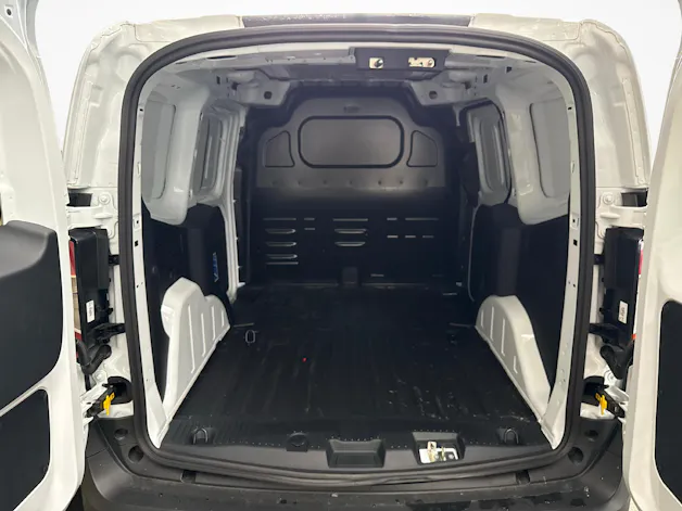 Ford E-Transit Courier Van Trend