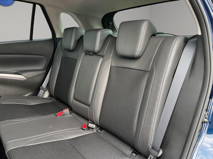 Vehicle image SUZUKI S-CROSS