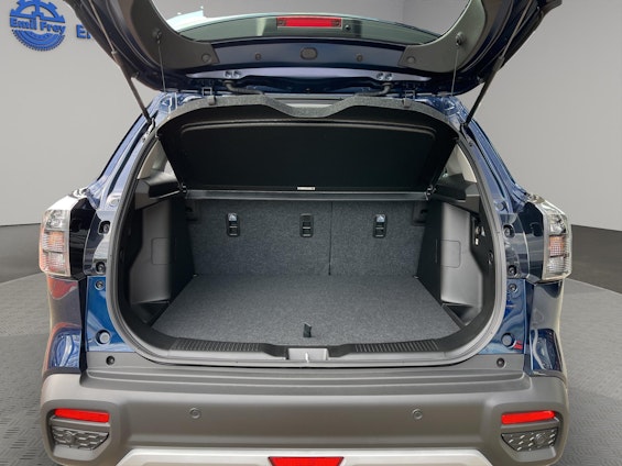 Vehicle image 8 Vehicle image 8