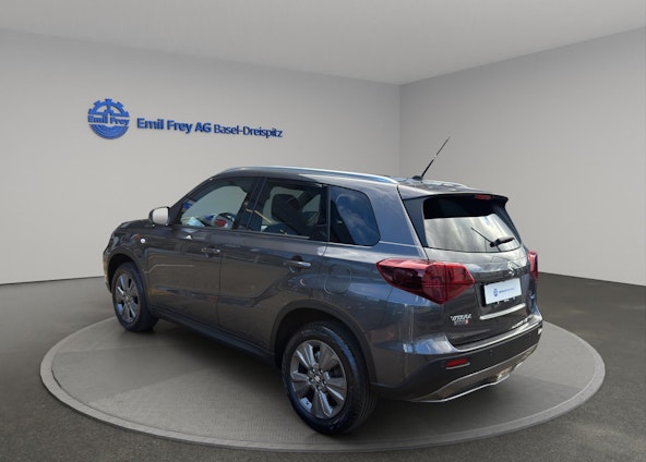 Vehicle image 6 Vehicle image 6