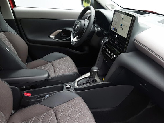 Vehicle image 14