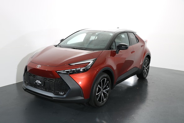 First vehicle image