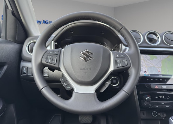 Vehicle image 4 Vehicle image 4