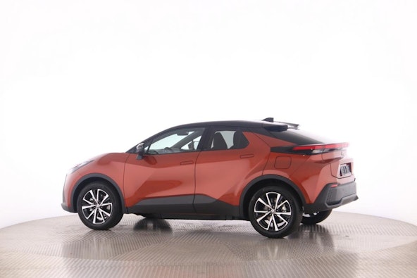 Vehicle image 10