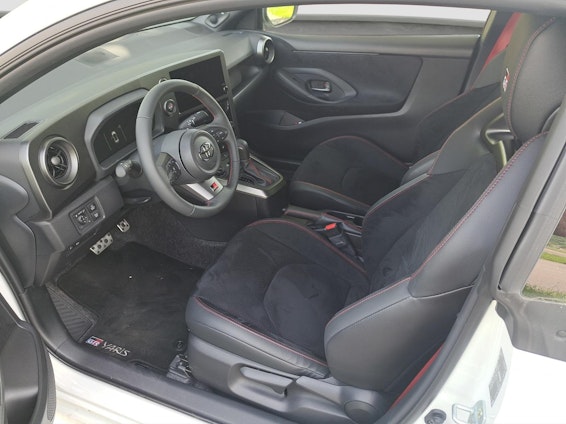 Vehicle image 10 Vehicle image 10