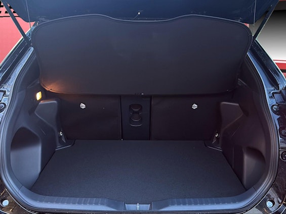 Vehicle image 9 Vehicle image 9