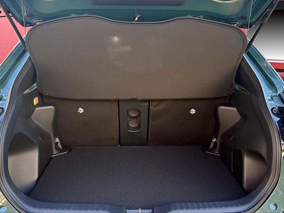 Vehicle image 9 Vehicle image 9