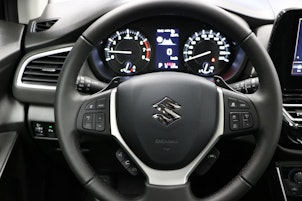 Vehicle image SUZUKI S-Cross 1.4 T Compact Top Hybrid 4x4