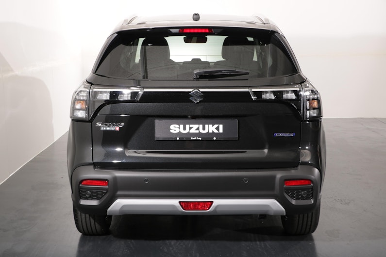 Vehicle image SUZUKI S-CROSS