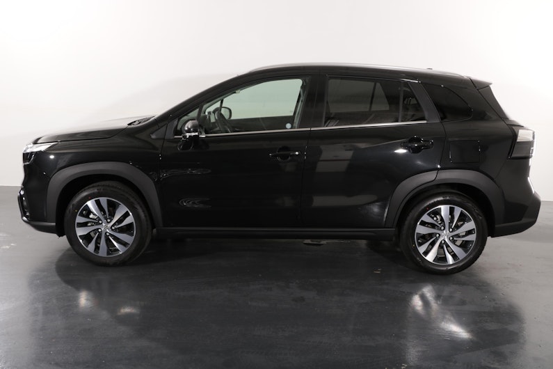 Vehicle image SUZUKI S-CROSS