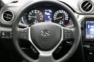 Suzuki Vitara 1.4 T Compact Top Hybrid 4x4
