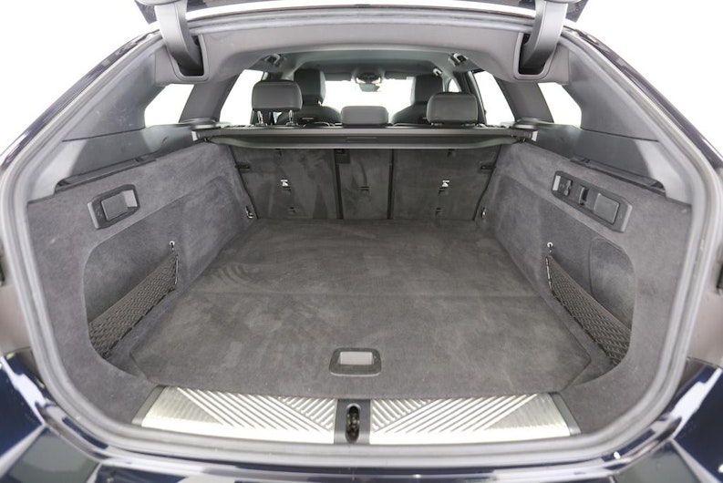 Vehicle image BMW 5 SERIES