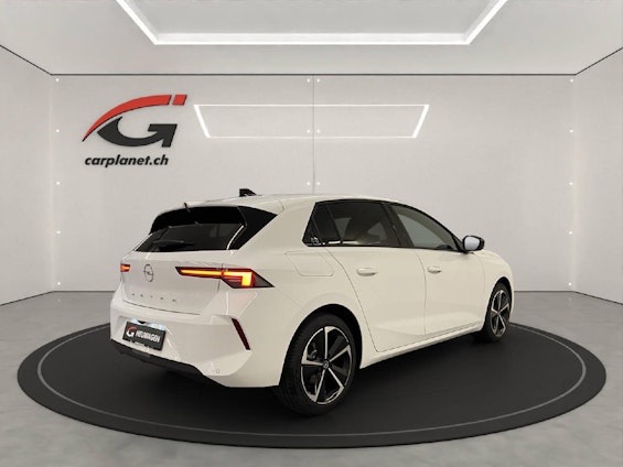 Vehicle image 3 Vehicle image 3