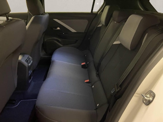 Vehicle image 10 Vehicle image 10