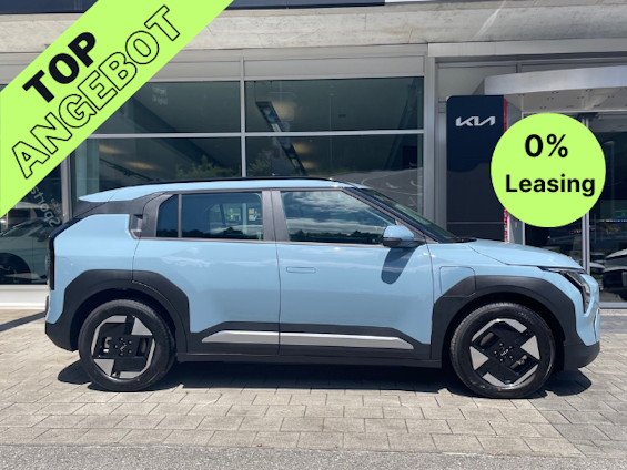 First vehicle image