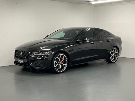 JAGUAR XE 2.0 T 300 R-Dynamic HSE AWD 0