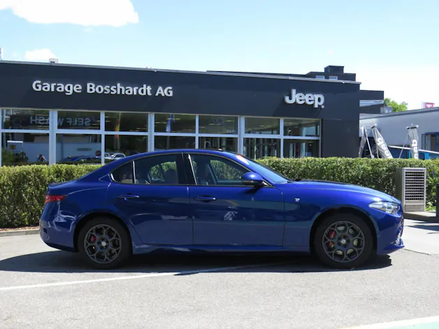 Alfa Romeo Giulia 2.0 Q4 TI Sky