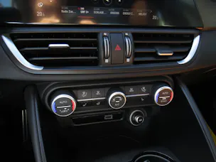 Alfa Romeo Giulia 2.0 Q4 TI Sky