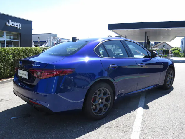 Alfa Romeo Giulia 2.0 Q4 TI Sky