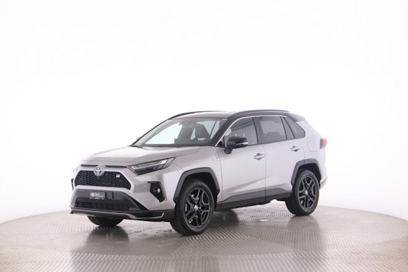 First vehicle image