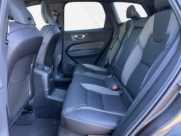 Volvo XC60 2.0 T6 TE Plus Dark eAWD