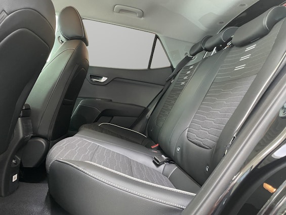 Vehicle image 6 Vehicle image 6