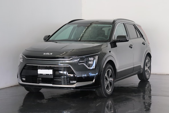 First vehicle image