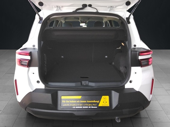 Vehicle image 9 Vehicle image 9