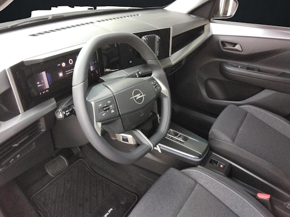 Vehicle image 7 Vehicle image 7