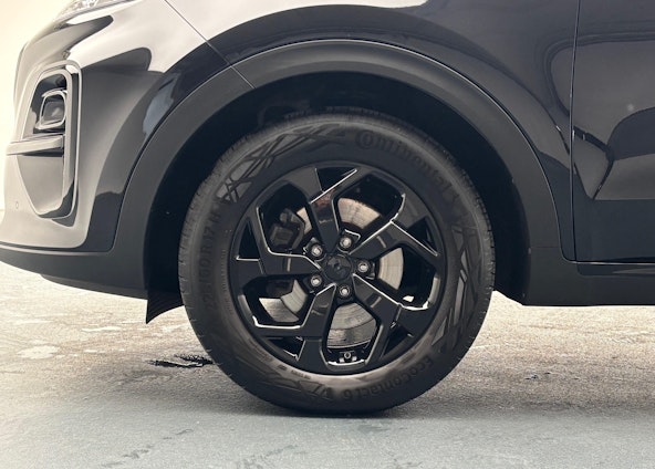 Vehicle image 10 Vehicle image 10