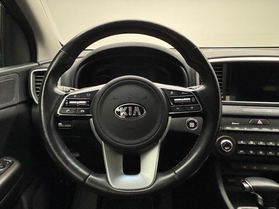 Vehicle image 4 Vehicle image 4