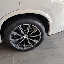 Vehicle image BMW X5 30d 48V xDrive M-sport