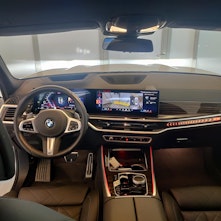 Vehicle image BMW X5 30d 48V xDrive M-sport