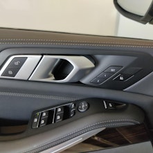 Vehicle image BMW X5 30d 48V xDrive M-sport