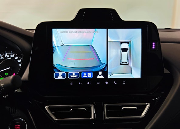 Vehicle image 18 Vehicle image 18