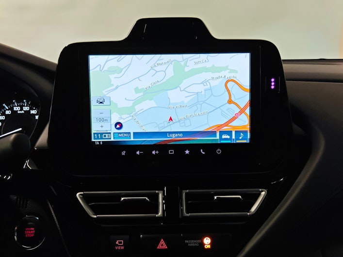 Vehicle image SUZUKI S-CROSS