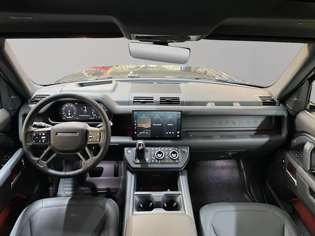 Land Rover Defender 130 3.0 D I6 X-Dynamic SE (8-Plätzer)