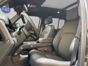 Land Rover Defender 130 3.0 D I6 X-Dynamic SE (8-Plätzer)