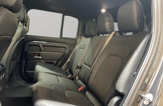 Vehicle image 8 Vehicle image 8