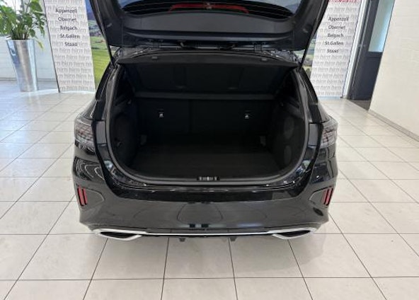 Vehicle image 6 Vehicle image 6