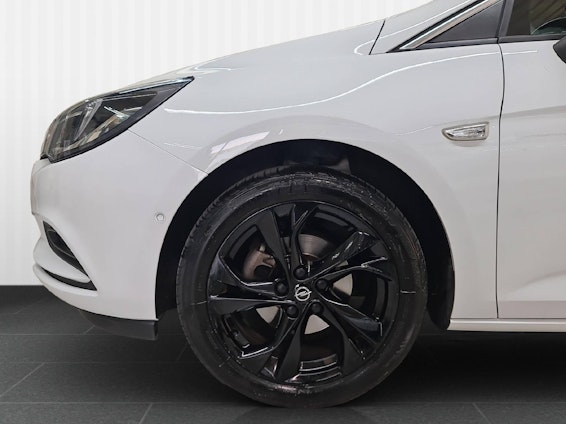 Vehicle image 12 Vehicle image 12