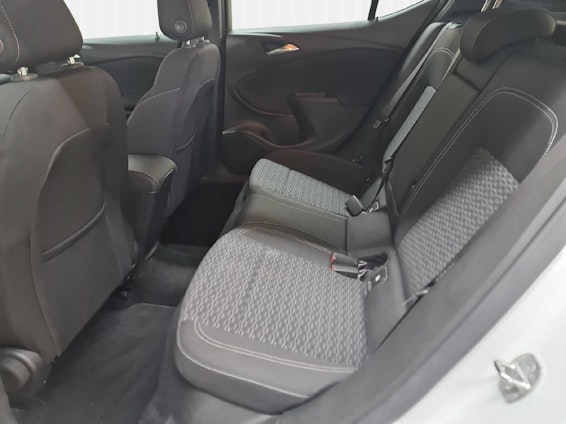 Vehicle image 9 Vehicle image 9