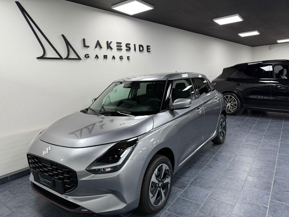 First vehicle image