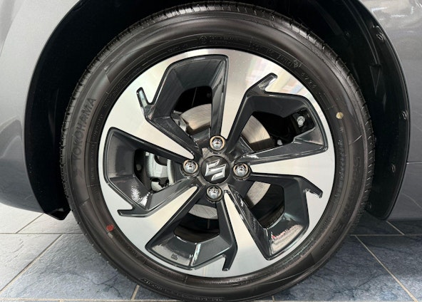 Vehicle image 24 Vehicle image 24