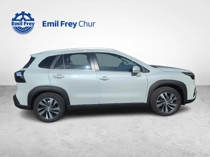 Fahrzeugbild SUZUKI S-CROSS
