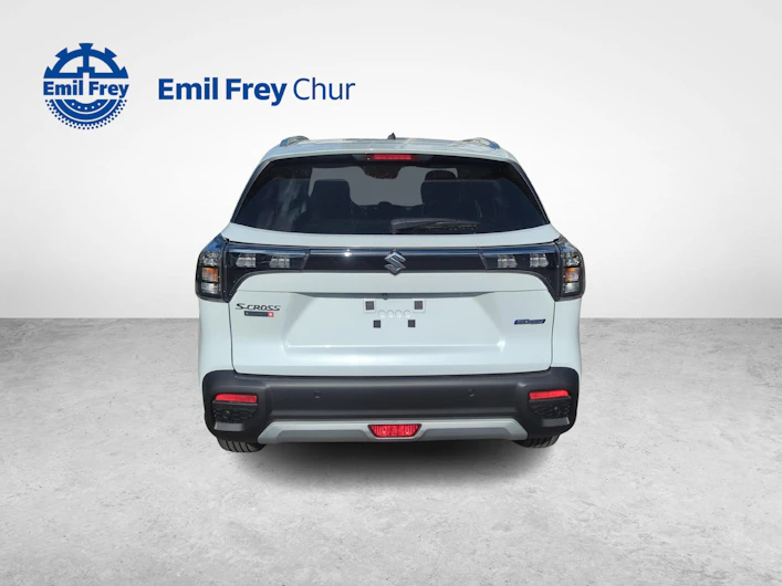 Fahrzeugbild SUZUKI S-CROSS