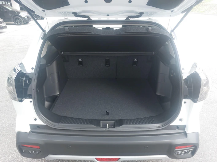 Fahrzeugbild SUZUKI S-CROSS