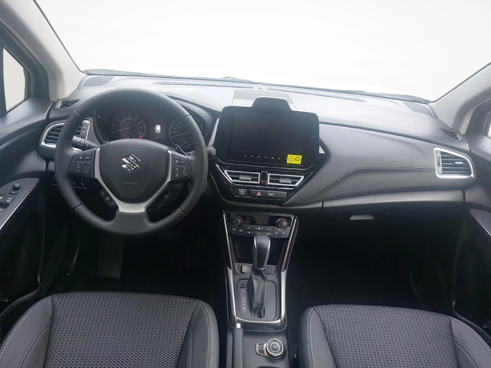 Fahrzeugbild SUZUKI S-CROSS