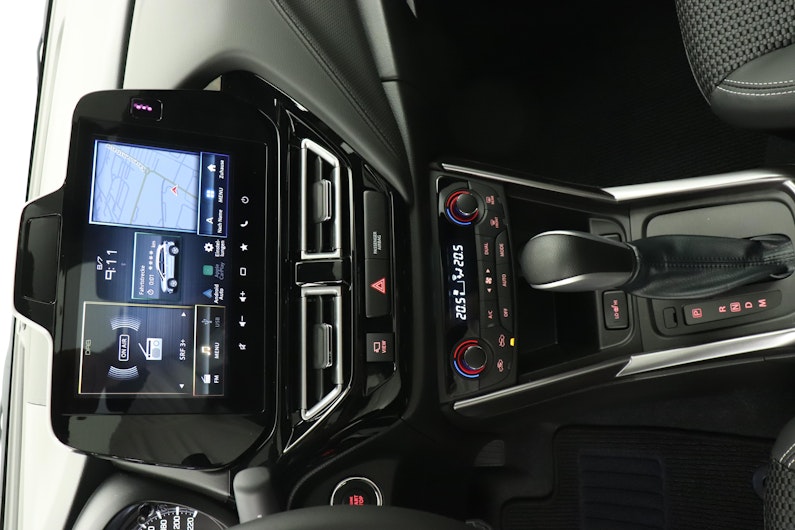 Vehicle image SUZUKI S-CROSS